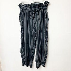 Lane Bryant Paperbag Striped Pant Black White Size 20